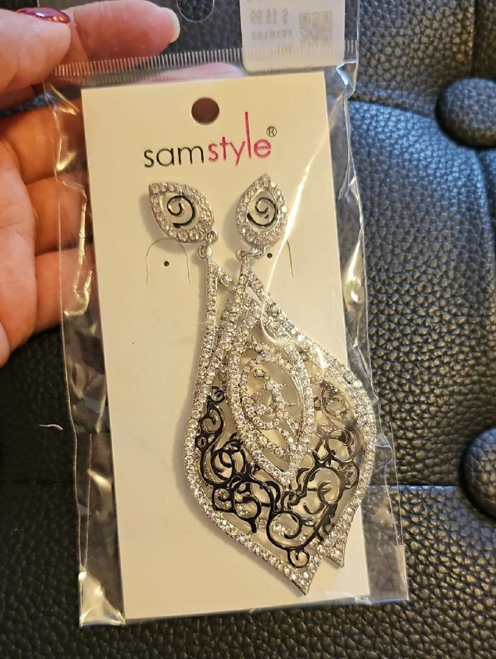 Samstyle Silver Filigree Teardrop Earrings